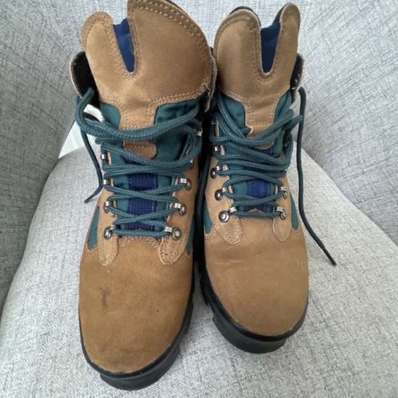 Nike ACG Shoes - Vintage Nike ACG Brown and Blue Winter Boots